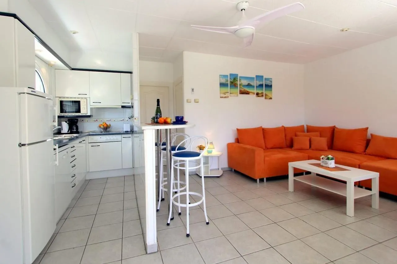 Leon Inmo Apartment Celine - 10413 Empuriabrava